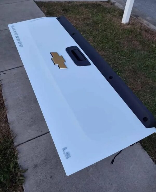 2007-2013 Chevy Silverado Tailgate - OEM Replacement - Image 4