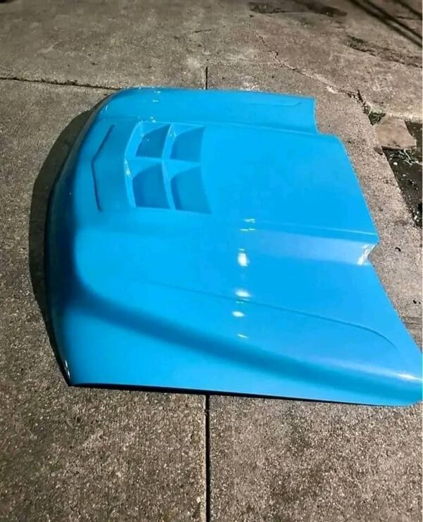 1999–2006 GMC HD Hood with Scoop – Aggressive Style & Bolt - Image 2