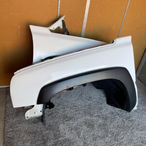 2003-2006 Chevy Silverado "Cat Eye" Front Fenders Driver & Passenger Side Pair