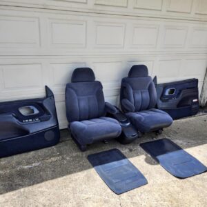 Obs Chevy Gmc Blue bucket seats with center console and door panels