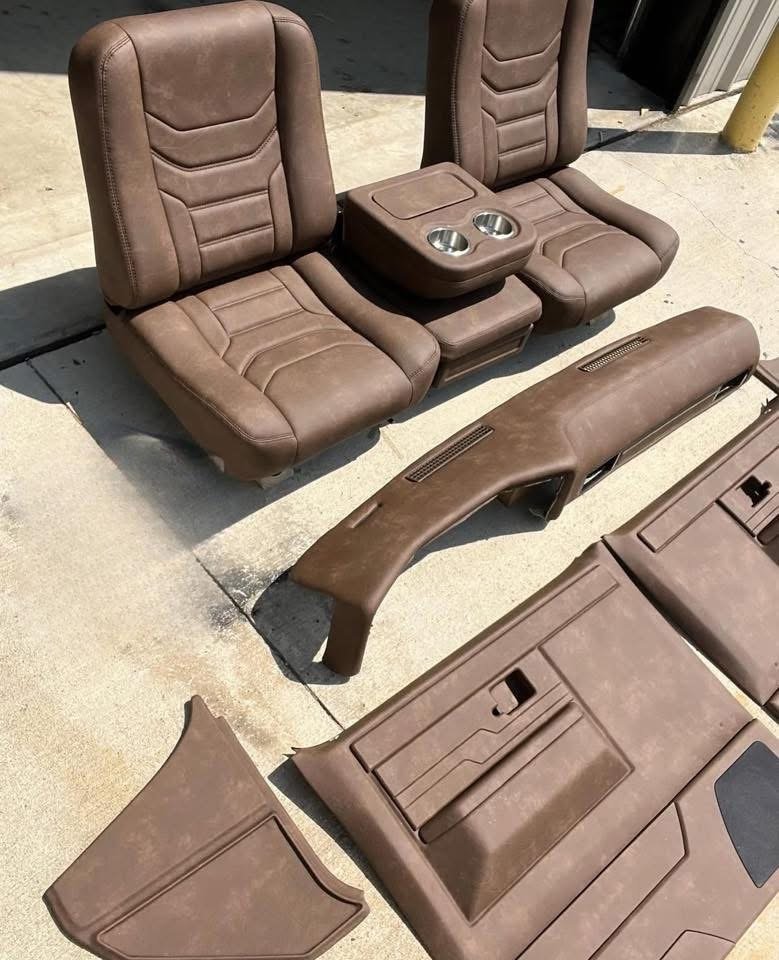 1980–87 Chevy C10 Custom Interior Kit – Brown Bucket Seats & Flip-Up Console
