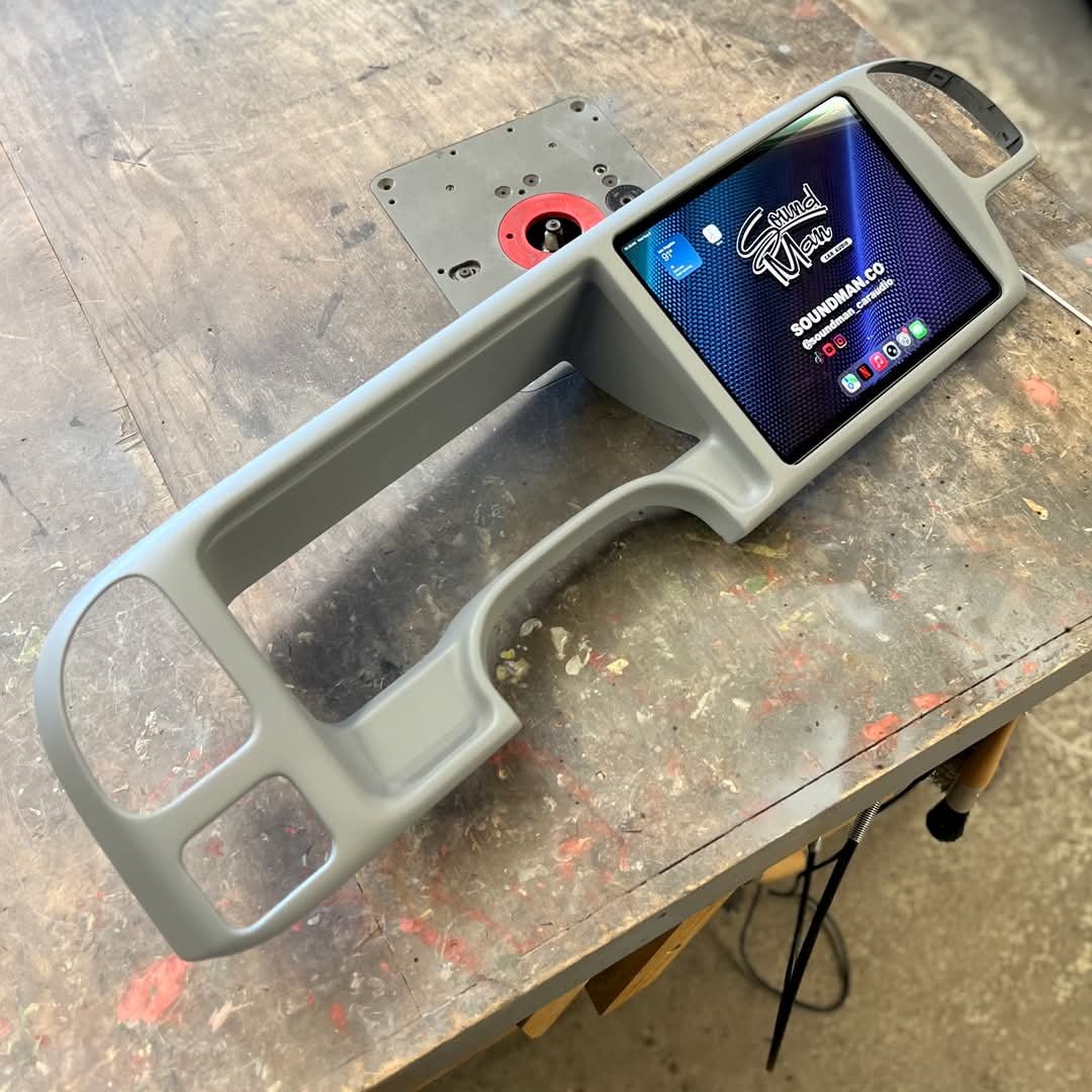 1995–1998 Chevy GMC Sierra 13-Inch iPad Pro Dash Mod - Image 2